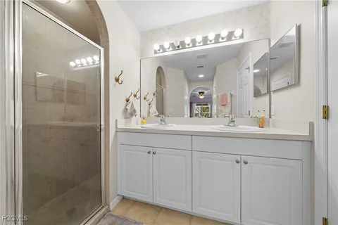 $319,900 | 2517 Southwest 11th Court, Cape Coral, FL 33914