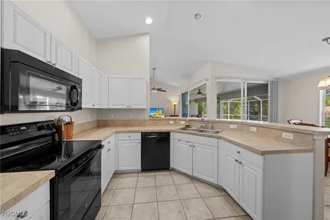 $319,900 | 2517 Southwest 11th Court, Cape Coral, FL 33914