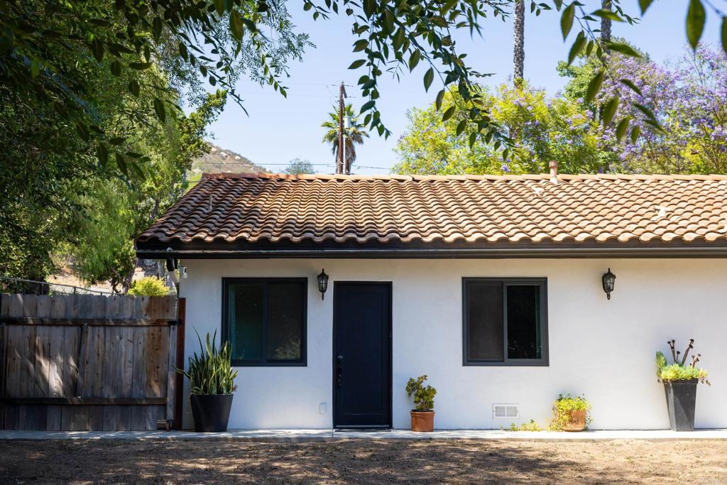 1889 Rockhoff Road Escondido, CA 92026 - Photo 27 of 47