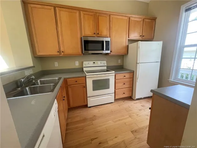 $1,795 | 112 Summit Oaks Lane, Holly Springs, NC 27540