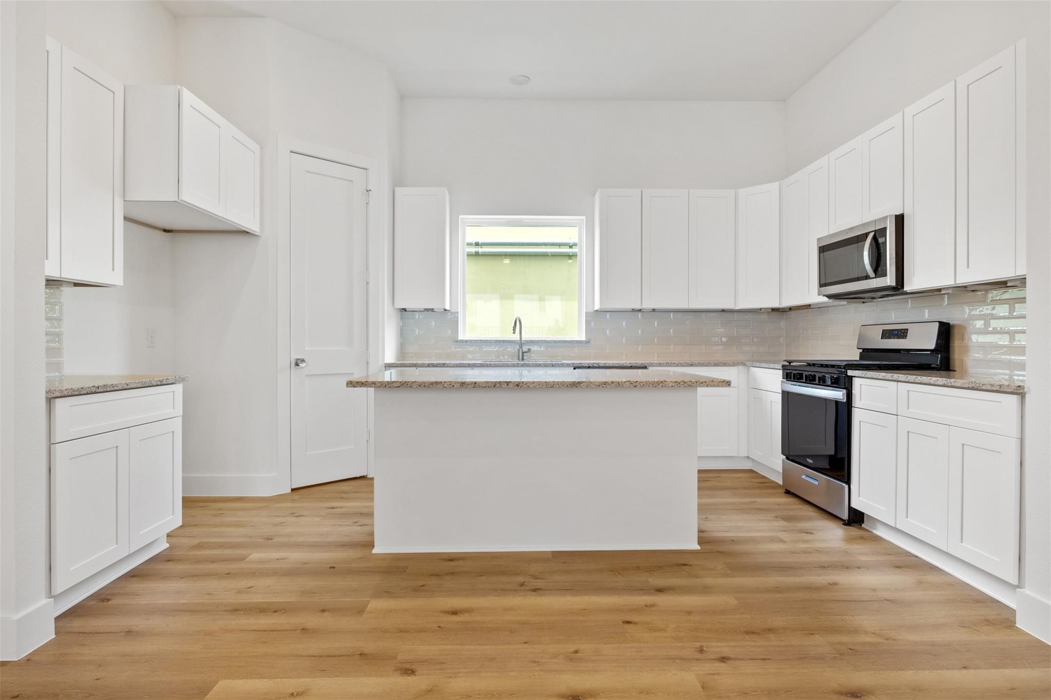 1928 Purswell Road Houston, TX 77055 - Photo 13 of 36 Alternate view of kitchen!