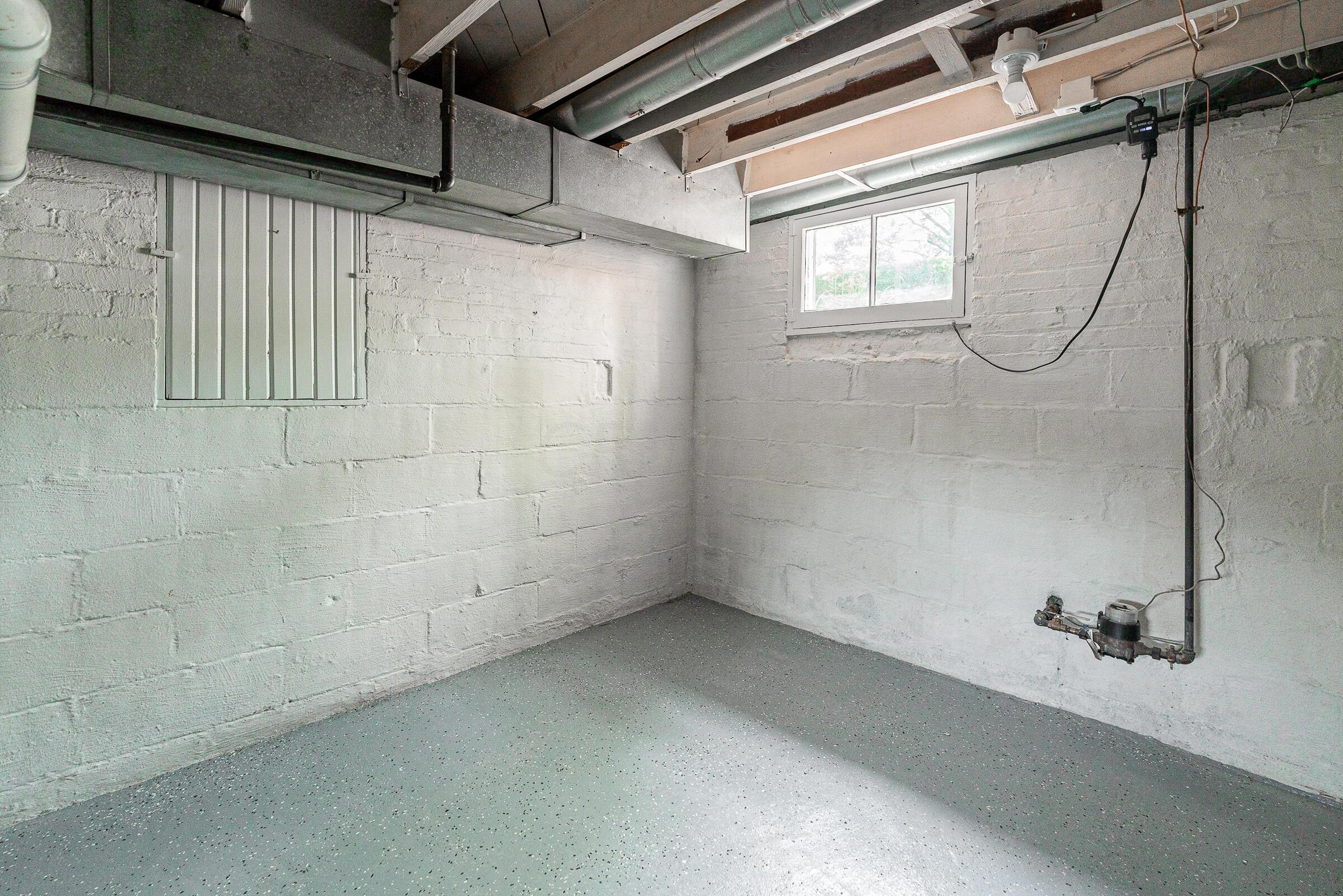 54 Winthrop Road Columbus, OH 43214 - Photo 32 of 44 Basement