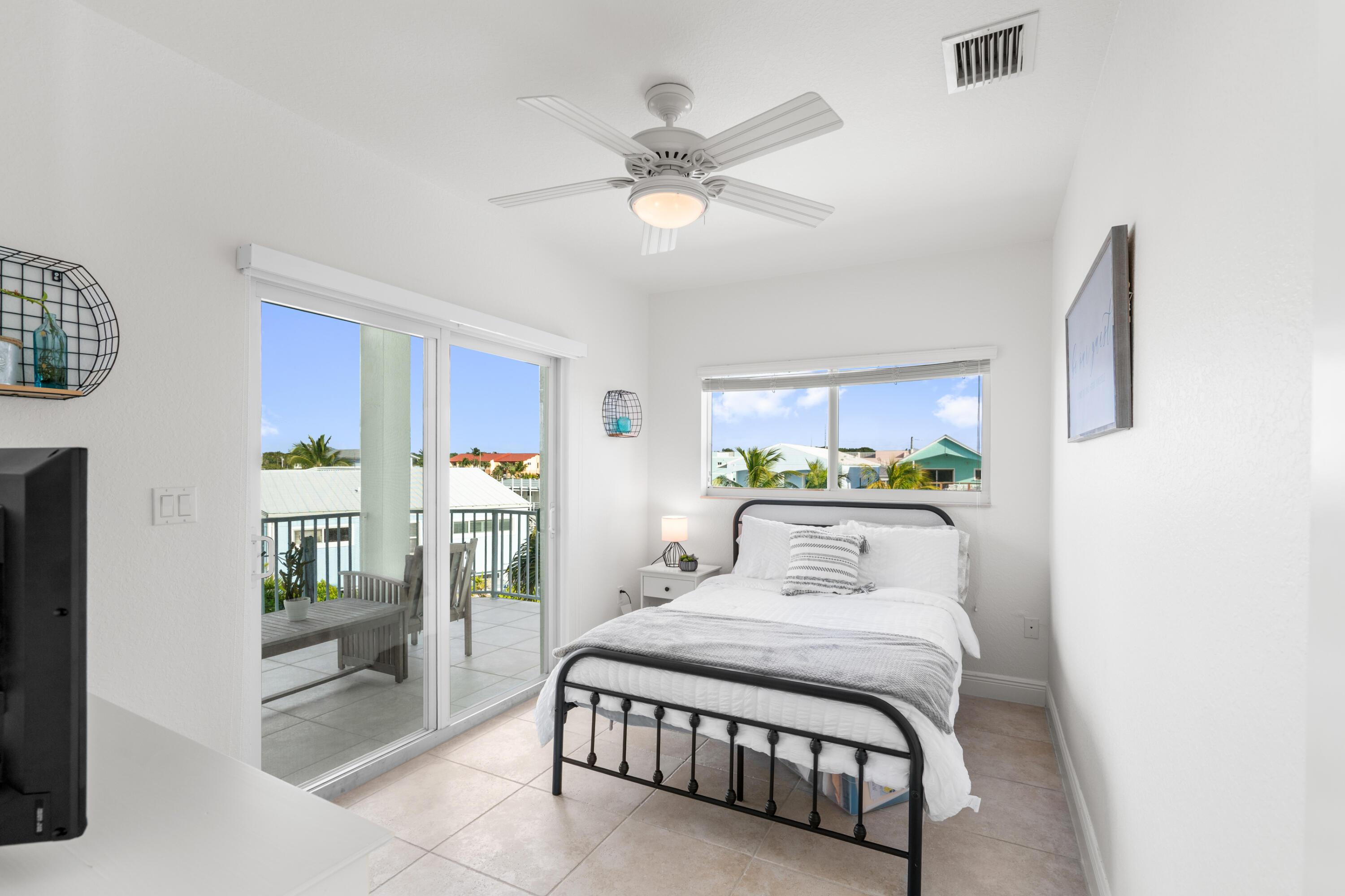 1305 Calder Road Key Largo, FL 33037 - Photo 26 of 57 3rd Floor Guest Bedroom #1