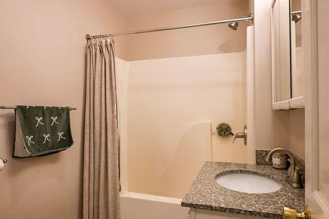 $579,000 | 107 Mt Vista Drive, Sidney, ME 04330