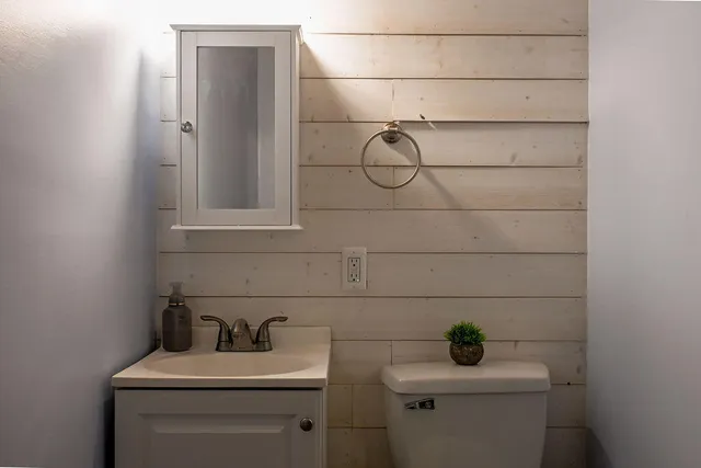 $579,000 | 107 Mt Vista Drive, Sidney, ME 04330