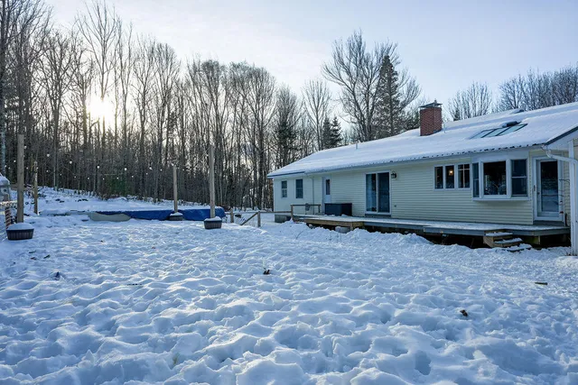 $579,000 | 107 Mt Vista Drive, Sidney, ME 04330