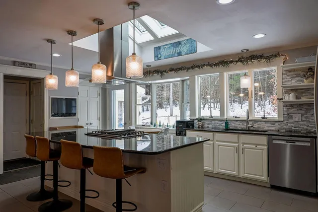 $579,000 | 107 Mt Vista Drive, Sidney, ME 04330