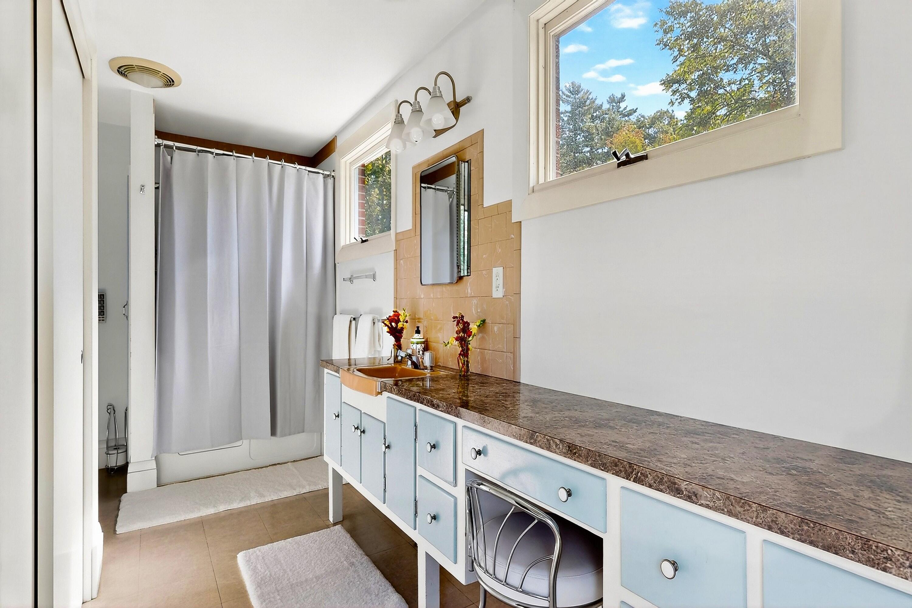 69 Falmouth Road Falmouth, ME 04105 - Photo 23 of 46 25