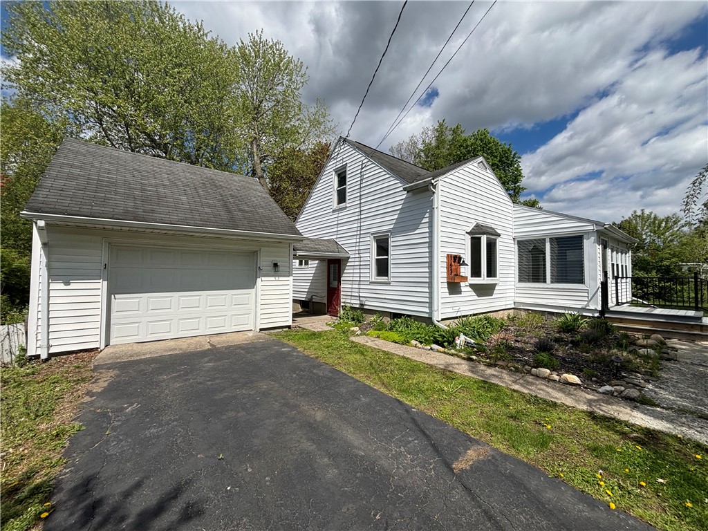 163 Ridge Road Horseheads, NY 14845 - Photo 2 of 21