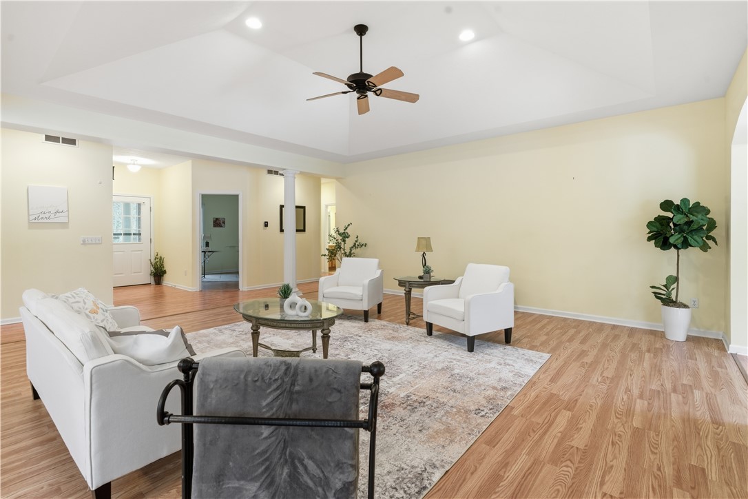 763 Maple Drive Webster, NY 14580 - Photo 10 of 44