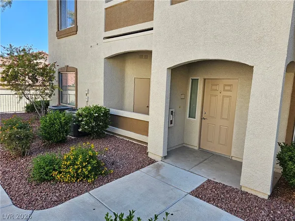 $1,550 | 2305 West Horizon Ridge Parkway, Unit 3113, Henderson, NV 89052