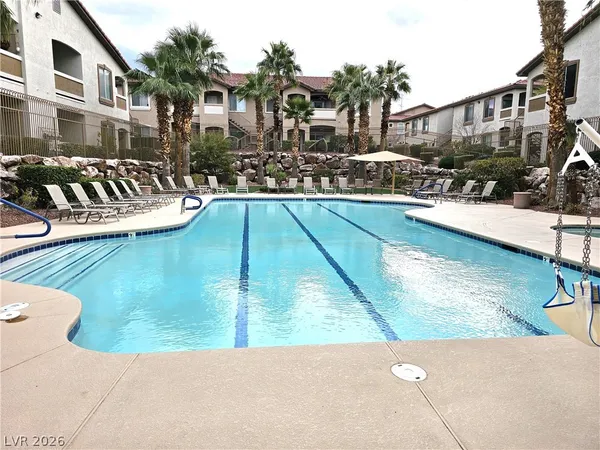 $1,550 | 2305 West Horizon Ridge Parkway, Unit 3113, Henderson, NV 89052