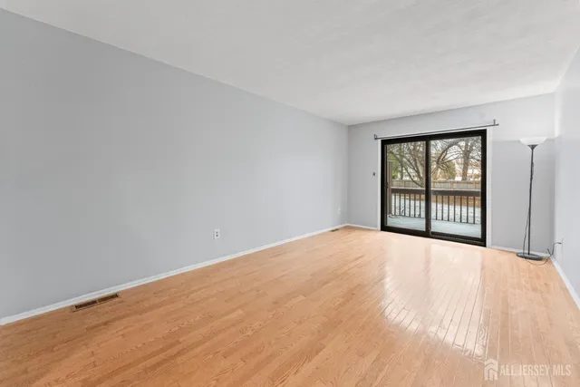 $459,000 | 103 Pheasant Run, Edison, NJ 08820