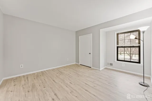 $459,000 | 103 Pheasant Run, Edison, NJ 08820