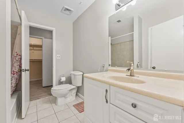 $459,000 | 103 Pheasant Run, Edison, NJ 08820