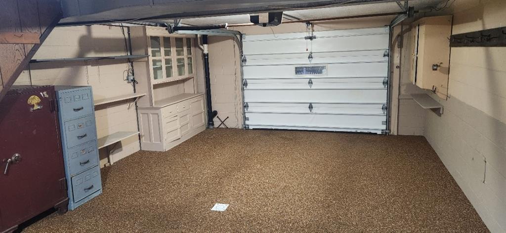 4534 Ellwood Road New Castle, PA 16101 - Photo 40 of 42 Integral garage(heated),nature stone floor