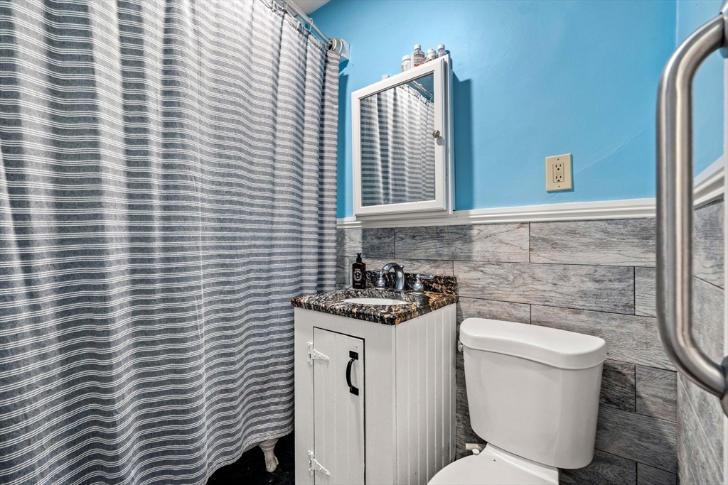 191 Bay Road Hamilton, MA 01982 - Photo 13 of 42
