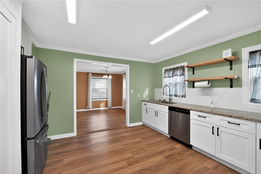 871 Hargis Street Southeast Atlanta, GA 30315 - Photo 5 of 16