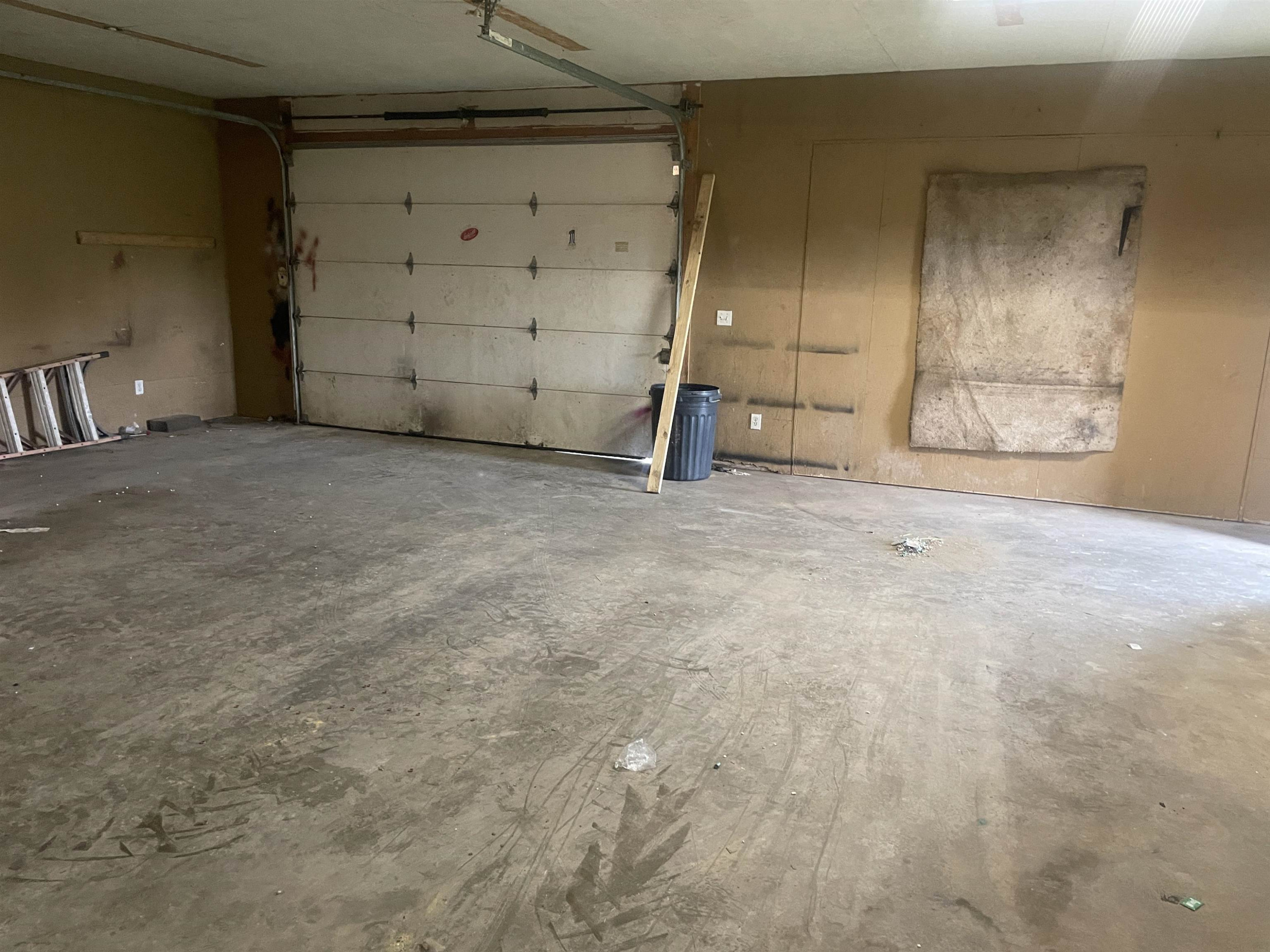 1175 Lott Road Henderson, TN 38340 - Photo 20 of 22 a view of garage