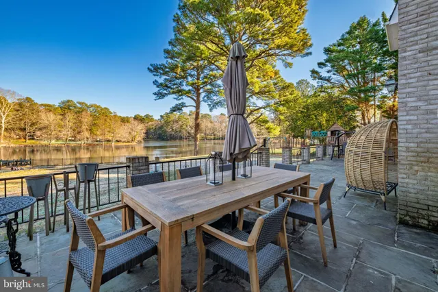 a view of entryway livingroom and hall