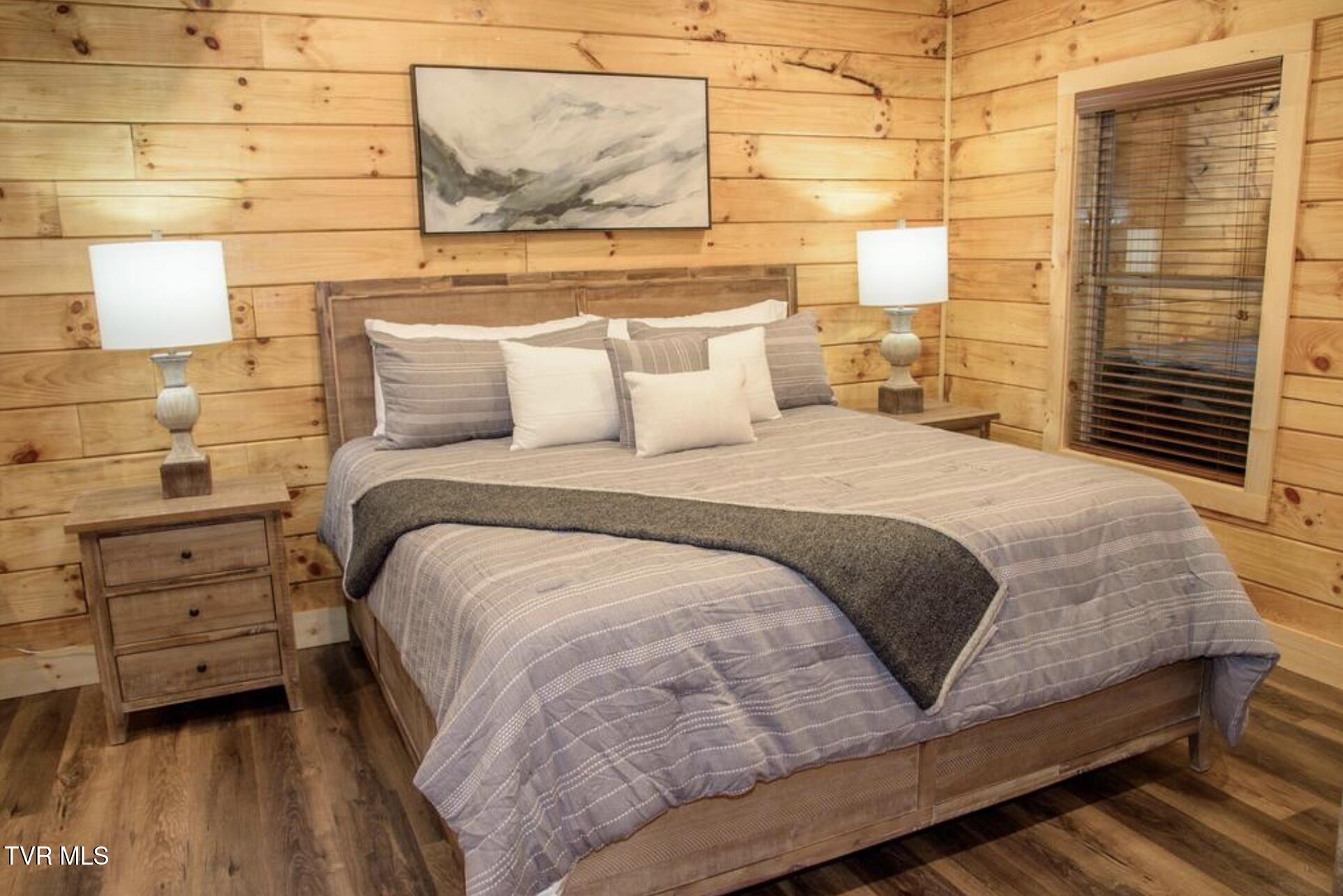 834 String Run Way Pigeon Forge, TN 37862 - Photo 17 of 65 IMG_9377