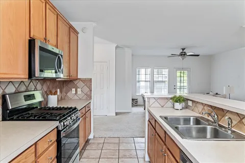 $280,000 | 2900 South Lakeline Boulevard, Unit 124, Cedar Park, TX 78613