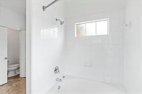 $270,000 | 2900 South Lakeline Boulevard, Unit 124, Cedar Park, TX 78613