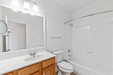 $270,000 | 2900 South Lakeline Boulevard, Unit 124, Cedar Park, TX 78613