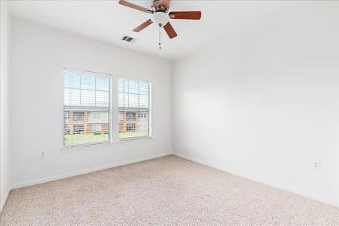 $270,000 | 2900 South Lakeline Boulevard, Unit 124, Cedar Park, TX 78613