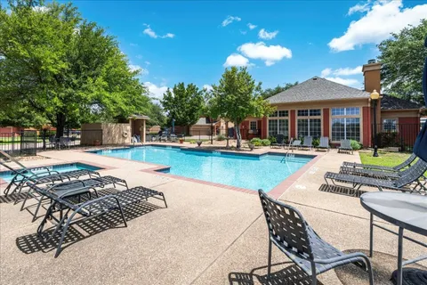 $280,000 | 2900 South Lakeline Boulevard, Unit 124, Cedar Park, TX 78613