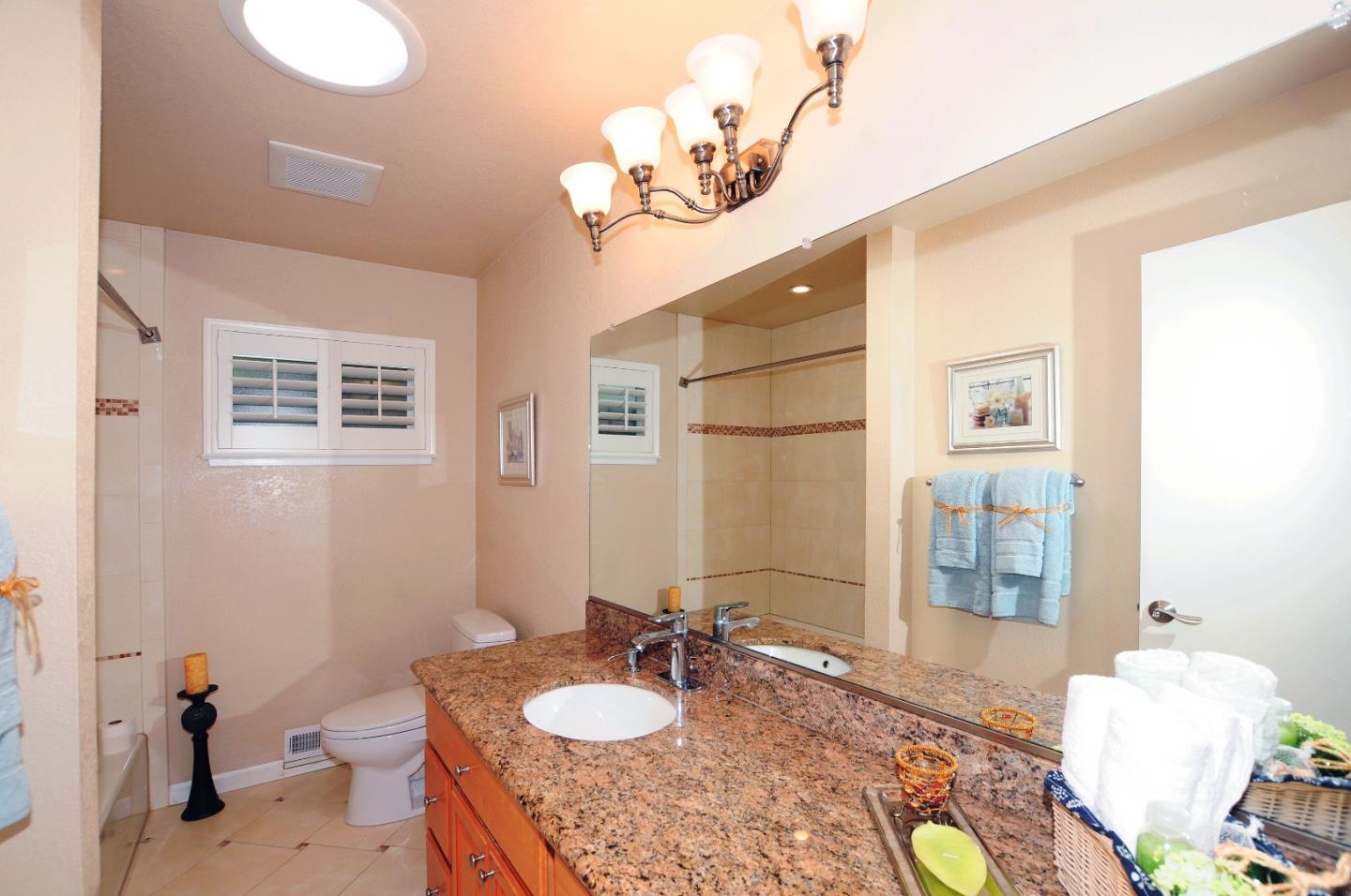 5978 Bollinger Road San Jose, CA 95129 - Photo 13 of 25 Gallery Image 13