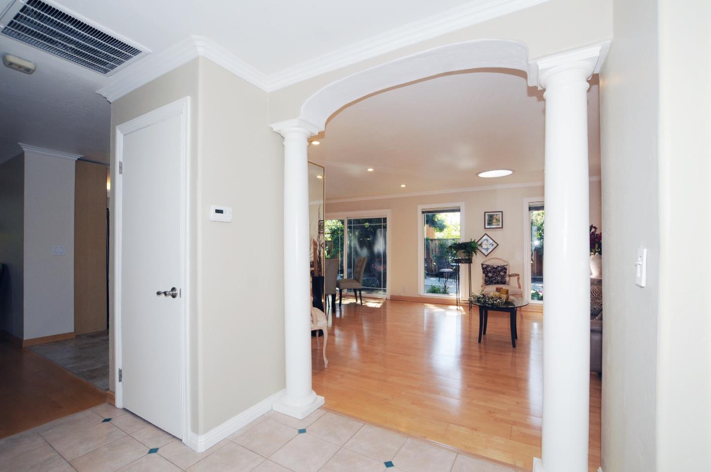 5978 Bollinger Road San Jose, CA 95129 - Photo 5 of 25 Gallery Image 5