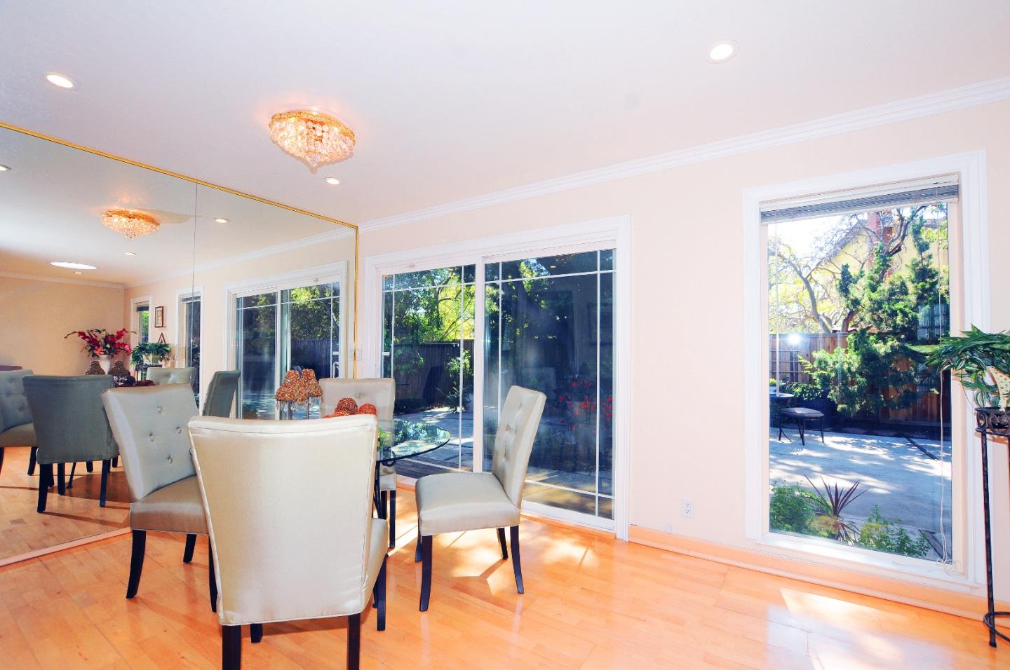 5978 Bollinger Road San Jose, CA 95129 - Photo 9 of 25 Gallery Image 9