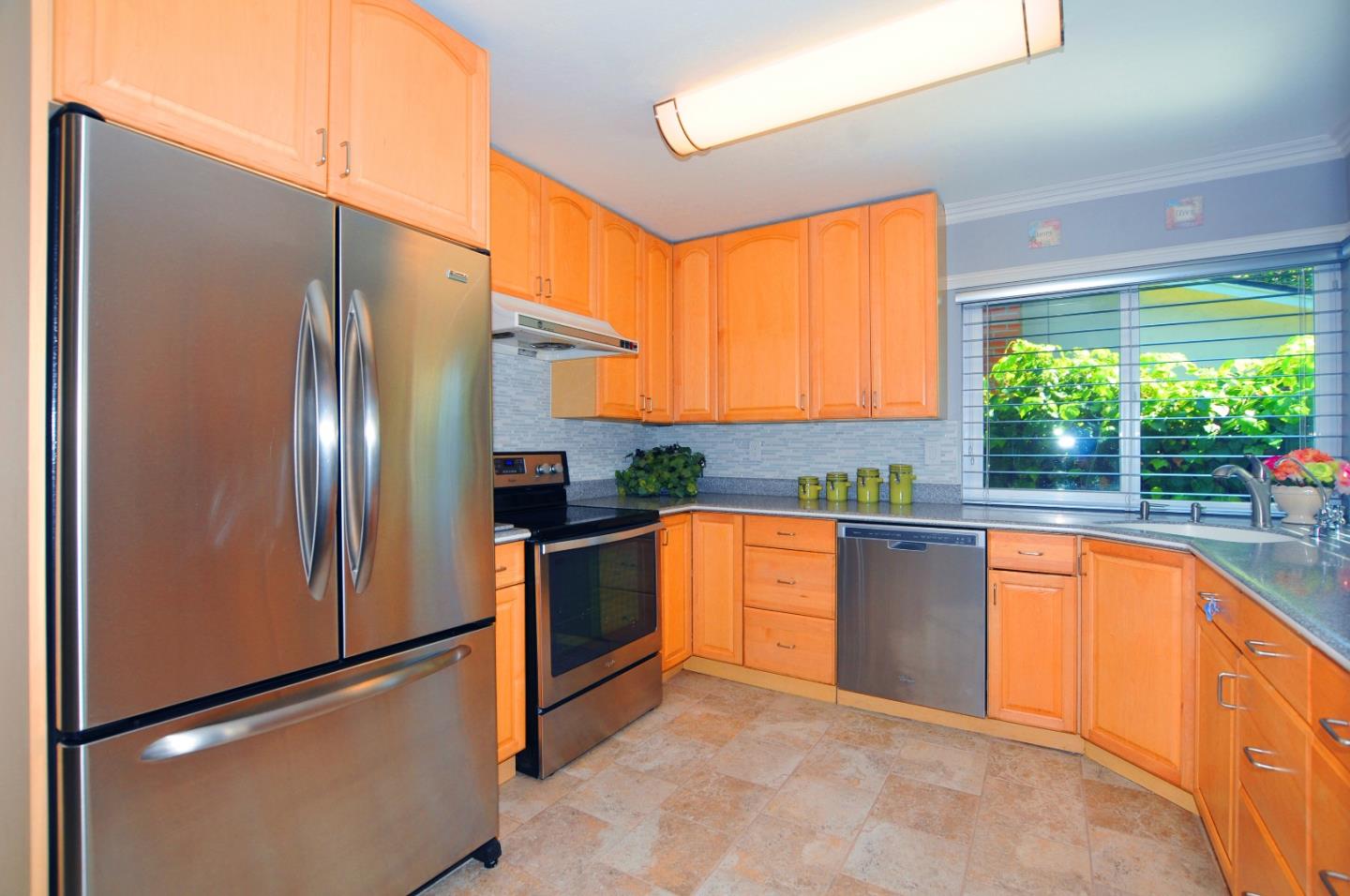 5978 Bollinger Road San Jose, CA 95129 - Photo 10 of 25 Gallery Image 10