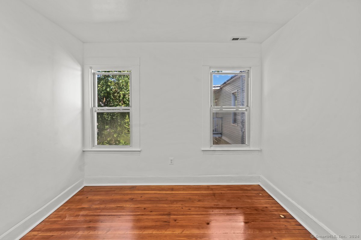 56 Blake Street, Unit 2 New Haven, CT 06511 - Photo 10 of 16 an empty room with window