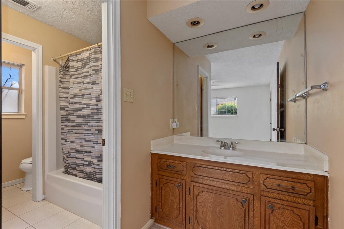 3511 Lemon Tree Lane Houston, TX 77088 - Photo 25 of 37