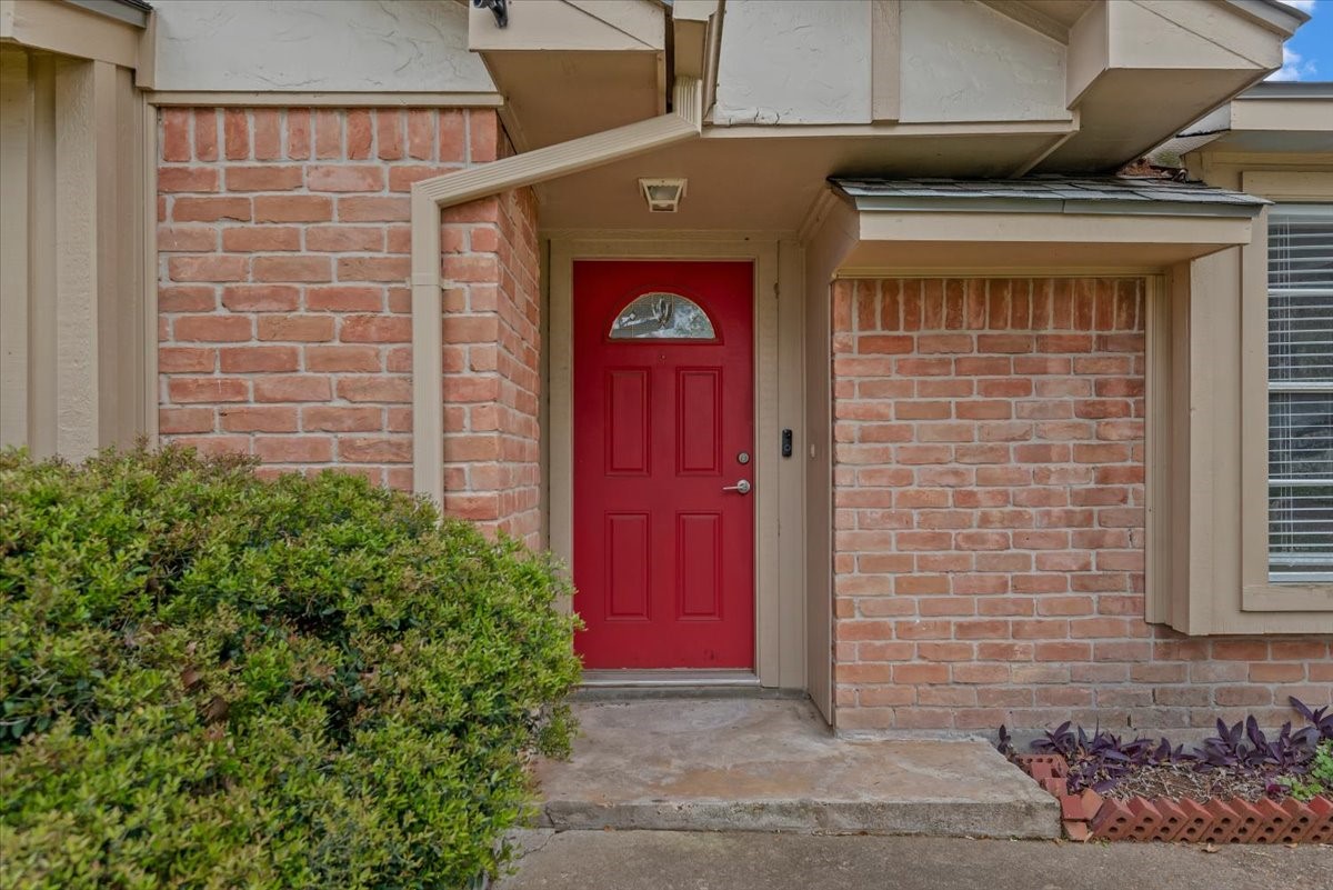 3511 Lemon Tree Lane Houston, TX 77088 - Photo 6 of 37