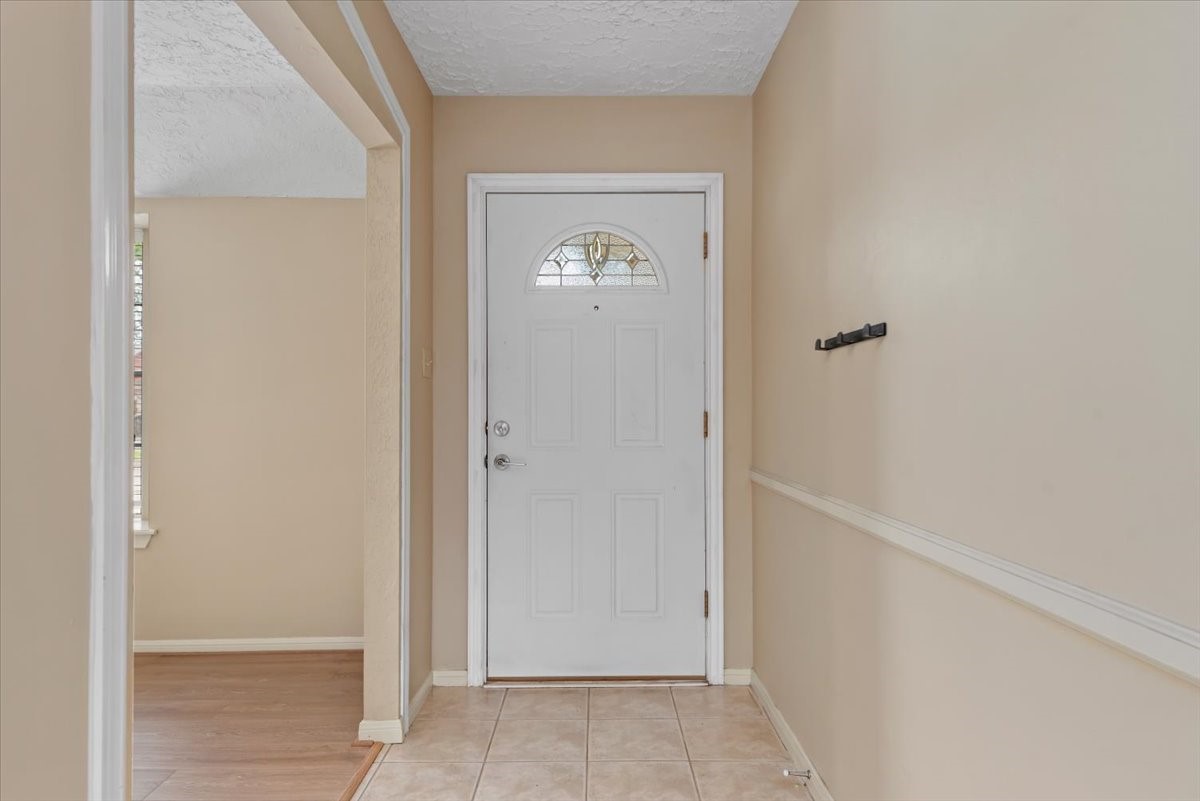 3511 Lemon Tree Lane Houston, TX 77088 - Photo 8 of 37
