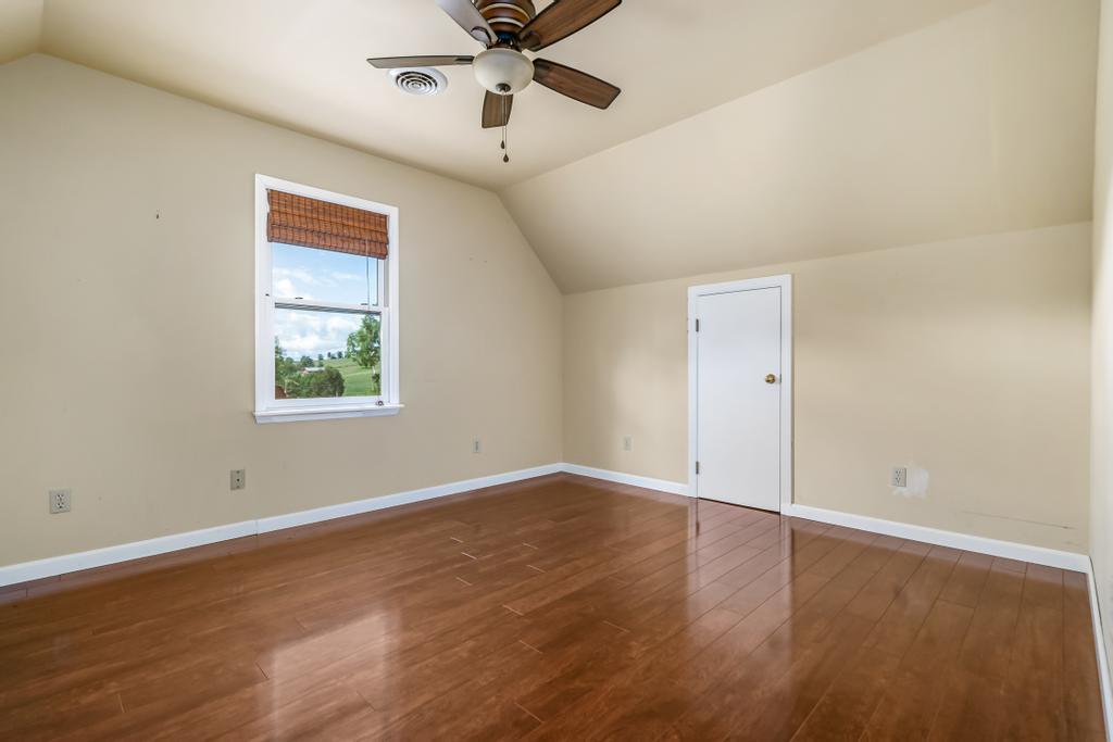 776 Glendale Road Jonesborough, TN 37659 - Photo 19 of 40 Bedroom #2 (upstairs)