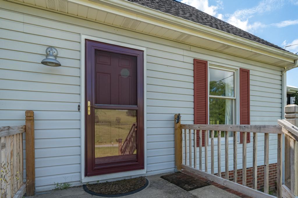 776 Glendale Road Jonesborough, TN 37659 - Photo 5 of 40 Front Porch