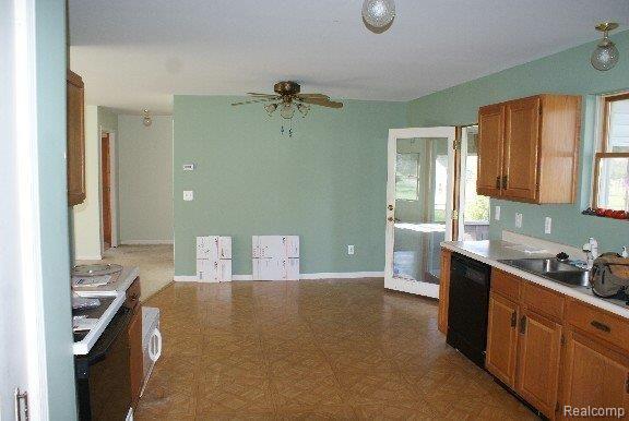 10197 Clark Road Davison, MI 48423 - Photo 4 of 14 DSC05325-mfsopt