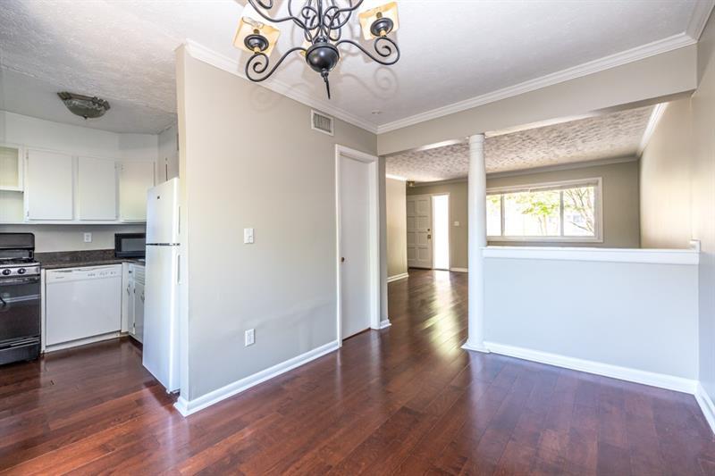 120 Biscayne Drive Northwest, Unit B10 Atlanta, GA 30309 - Photo 11 of 28
