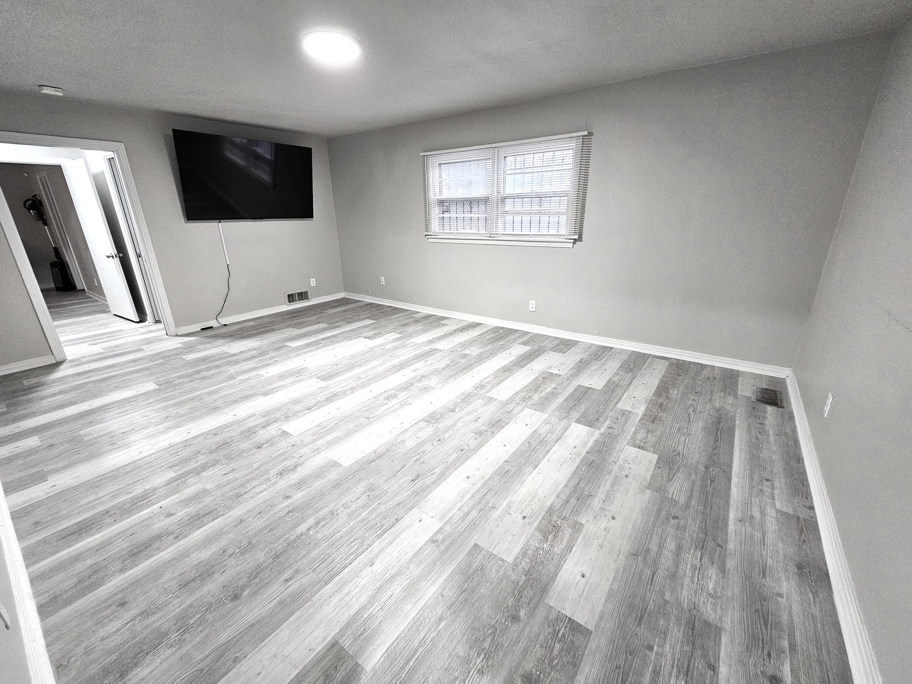 3203 43rd Street Lubbock, TX 79413 - Photo 12 of 28 13Master bedroom