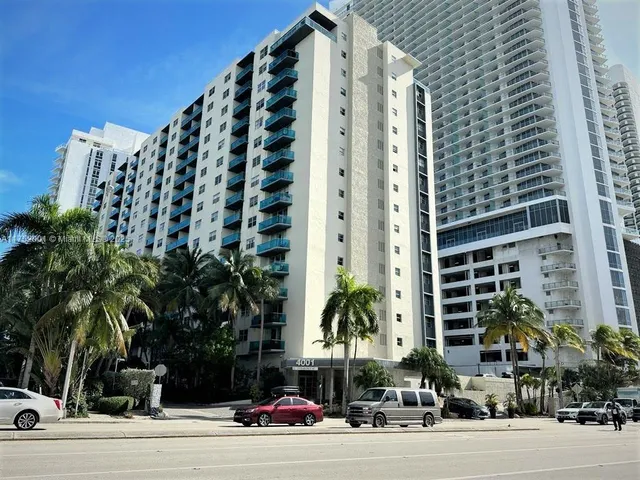 $3,500 | 4001 South Ocean Drive, Unit 9L, Hollywood, FL 33019