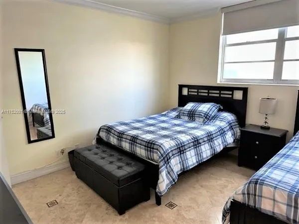 $3,500 | 4001 South Ocean Drive, Unit 9L, Hollywood, FL 33019