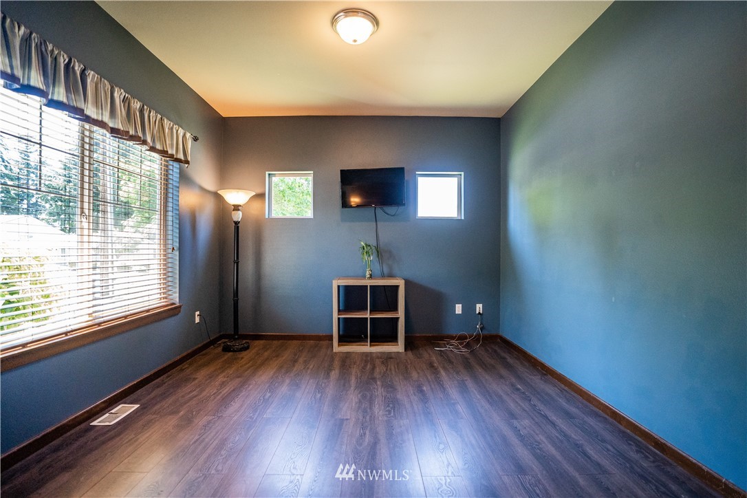 628 I Street Southwest Tumwater, WA 98512 - Photo 11 of 40