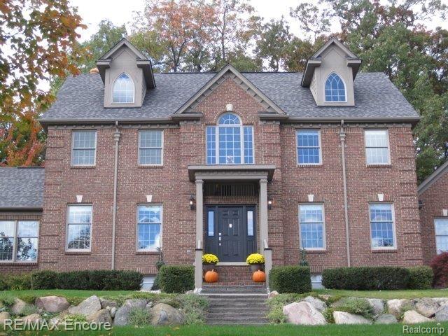8635 Deerwood Road Clarkston, MI 48348 - Photo 5 of 58 Front Closeup.jpg