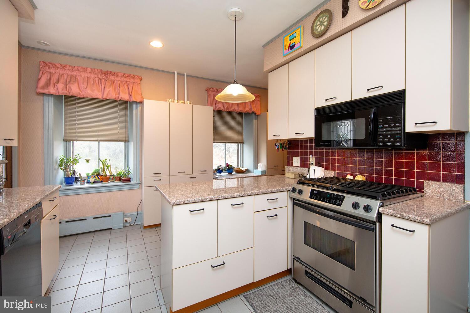 710 Rowland Avenue Cheltenham, PA 19012 - Photo 25 of 55 Kitchen