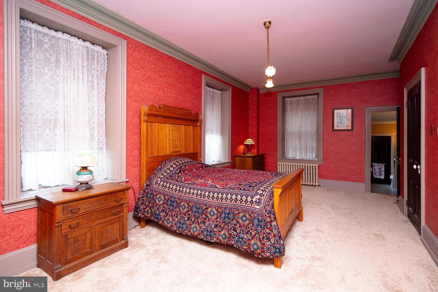 710 Rowland Avenue Cheltenham, PA 19012 - Photo 30 of 55 Main Bedroom on second floor