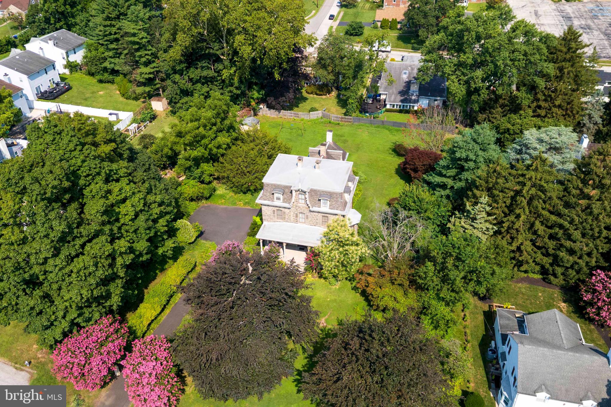 710 Rowland Avenue Cheltenham, PA 19012 - Photo 4 of 55